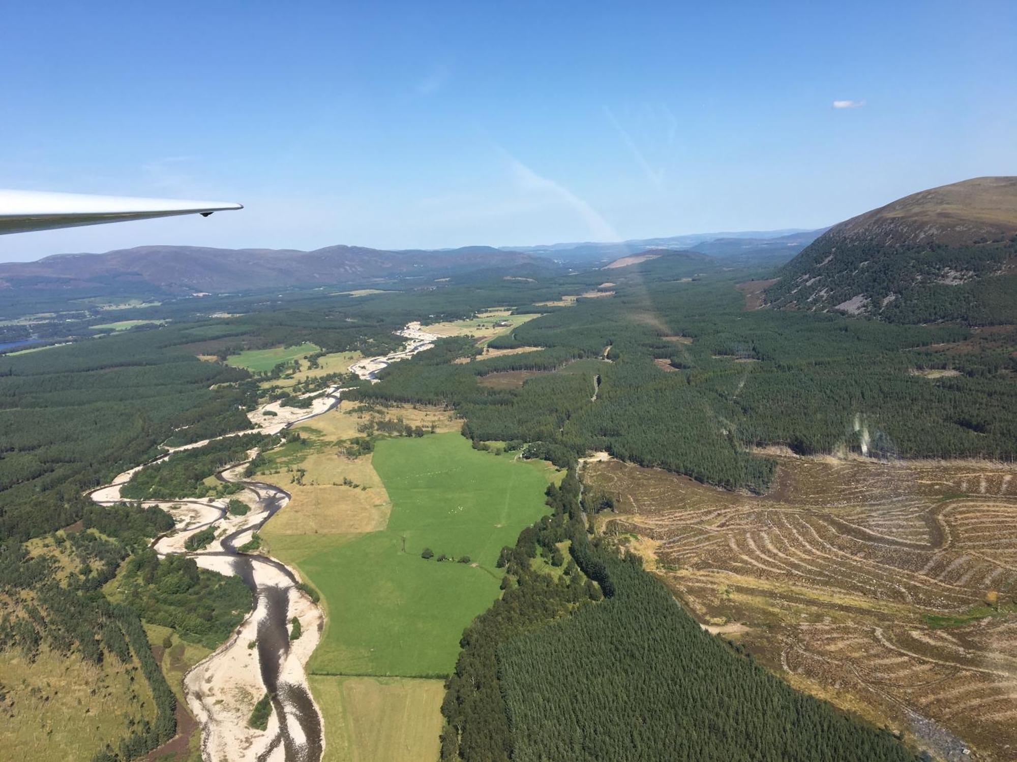 Glenfeshie Hostel Insh Exteriör bild