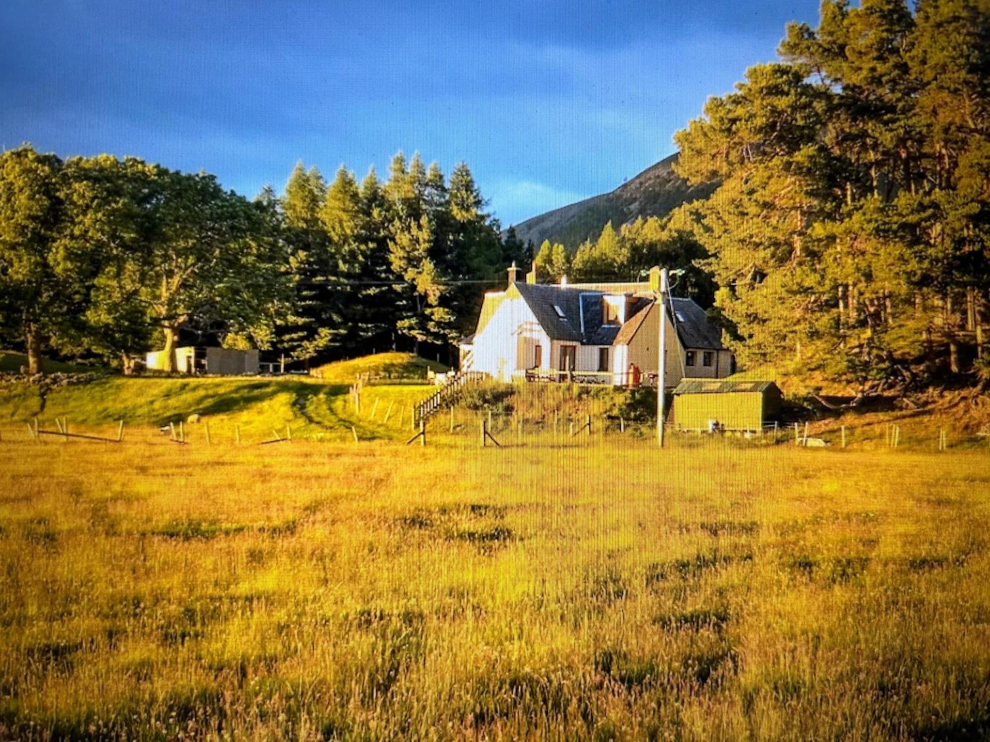 Glenfeshie Hostel Insh Exteriör bild